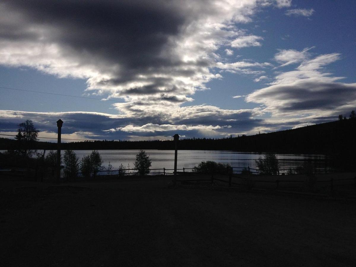 Lac Le Jeune Nature Resort Logan Lake Exteriör bild