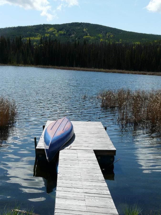 Lac Le Jeune Nature Resort Logan Lake Exteriör bild